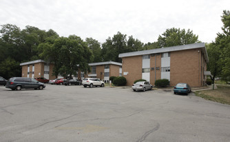 Oak Terrace Apt. Complex Apartamentos