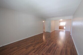 1056 Cottonwood Trail in Benbrook, TX - Building Photo - Building Photo