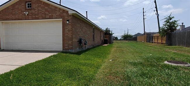 11727 Forest Wind Ln in Houston, TX - Building Photo - Building Photo