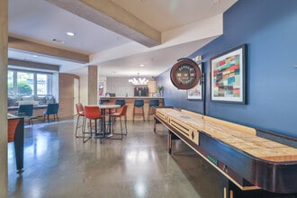 400 Rhett in Greenville, SC - Building Photo - Interior Photo