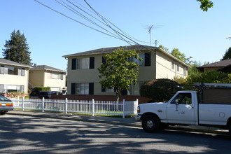 780 Arbor Rd in Menlo Park, CA - Building Photo - Building Photo