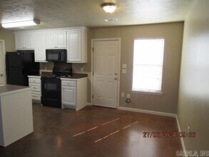 8 Eagles Nest Cove in Vilonia, AR - Building Photo - Building Photo
