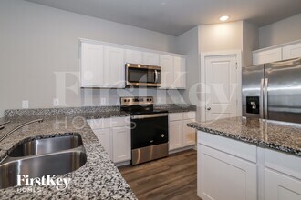 613 Ava Trl, Unit 2112 in Lewisville, TX - Foto de edificio - Building Photo