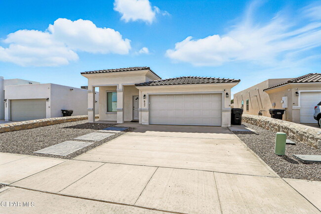 837 Paseo Drusy Pl in Horizon City, TX - Building Photo - Building Photo