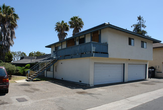 7052 Heil Ave in Huntington Beach, CA - Building Photo - Building Photo