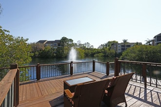 Mandalay on 4th at Baypointe Preserve in St. Petersburg, FL - Foto de edificio - Building Photo