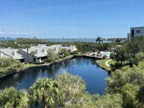 7922 Sailboat Key Blvd S, Unit 104 in South Pasadena, FL - Building Photo - Building Photo