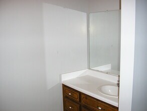3812 Charlie Moran Hwy in Horse Cave, KY - Building Photo - Building Photo