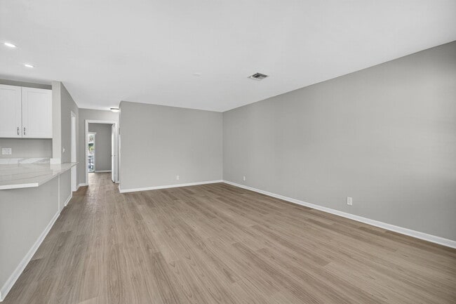 42 42nd St in West Palm Beach, FL - Building Photo - Building Photo