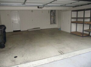 7821 Daisy Cir, Unit 8721 Daisy Circle in Huntington Beach, CA - Foto de edificio - Building Photo