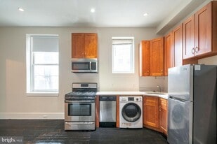 1836 Delancey St in Philadelphia, PA - Building Photo