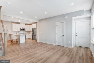 13653 Innovation Station Lp in Herndon, VA - Building Photo - Building Photo
