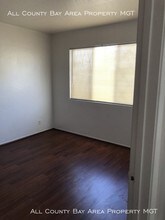 3430 64th Ave Pl-Unit -B in Oakland, CA - Building Photo - Building Photo