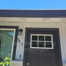 554 NE Anderson St in Vancouver, WA - Building Photo - Building Photo
