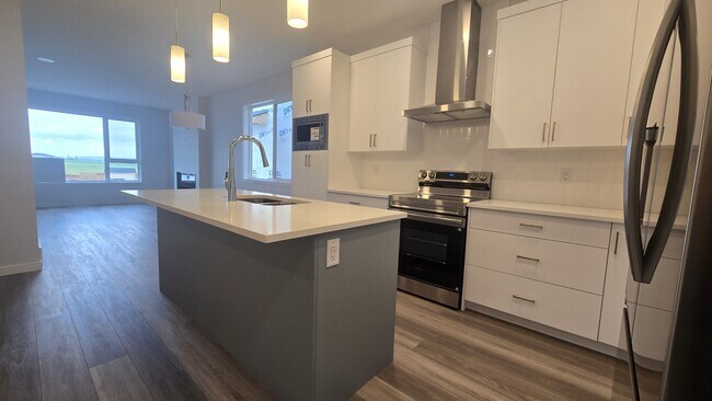 442 Carringvue Grove NW in Calgary, AB - Building Photo - Building Photo