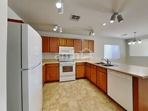 11635 W Retheford Rd in Youngtown, AZ - Building Photo - Building Photo