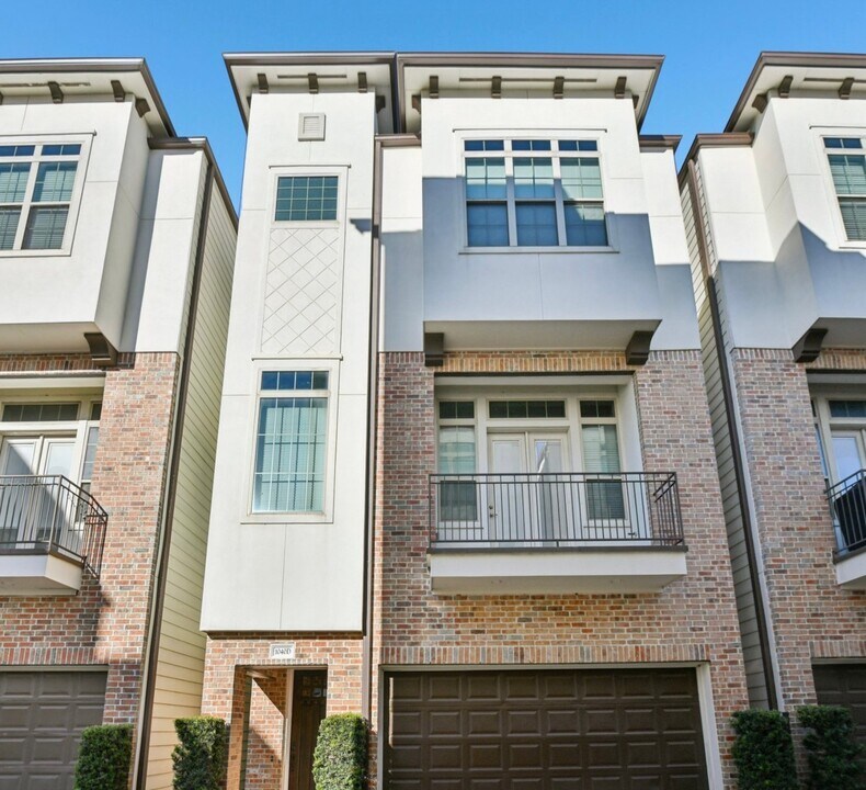 1040 W 26th St in Houston, TX - Building Photo