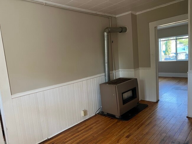 743 N Eddy St in Eau Claire, WI - Foto de edificio - Building Photo