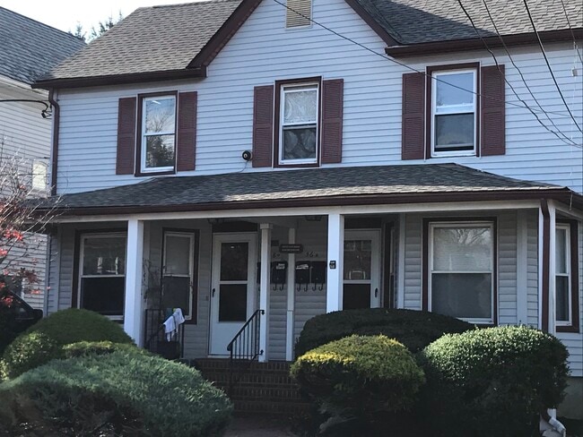 58 Spring St, Unit Apt. A in Red Bank, NJ - Building Photo - Building Photo