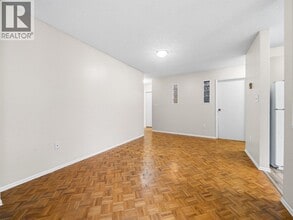 9133 Capella Dr in Burnaby, BC - Building Photo - Building Photo