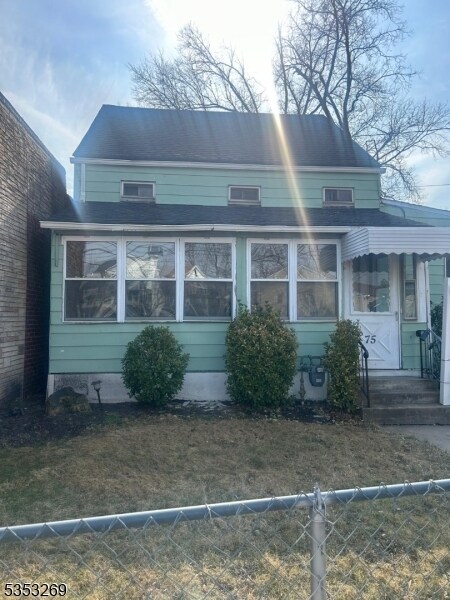 75 Laurel Ave-Unit -1 in Union, NJ - Building Photo