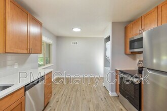 2695 S Logan St in Denver, CO - Building Photo - Building Photo