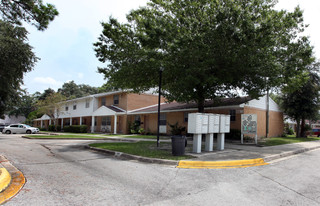 Clearview Townhouses Apartments