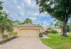5574 Chanteclaire in Sarasota, FL - Building Photo