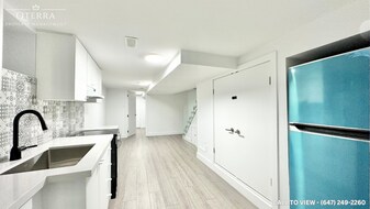 99 Mackay Av in Toronto, ON - Building Photo