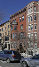 347 Commonwealth Ave in Boston, MA - Foto de edificio - Building Photo