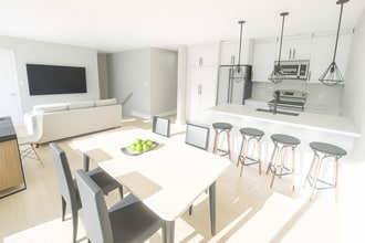 140 Young St in Ottawa, ON - Building Photo - Building Photo