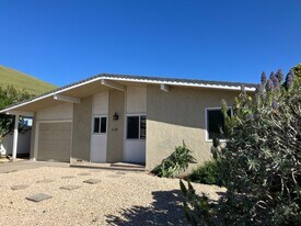 420 Nevis St in Morro Bay, CA - Building Photo