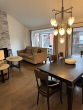 4444 Lindell Blvd in St. Louis, MO - Building Photo - Building Photo