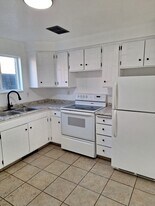 2002 W 4700 S in Roy, UT - Building Photo