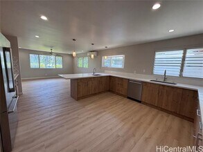 135 Kakahiaka St in Kailua, HI - Building Photo - Building Photo