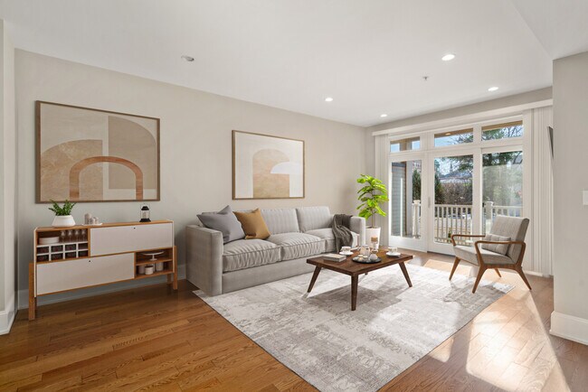 375 Market St, Unit 106 in Boston, MA - Building Photo - Building Photo