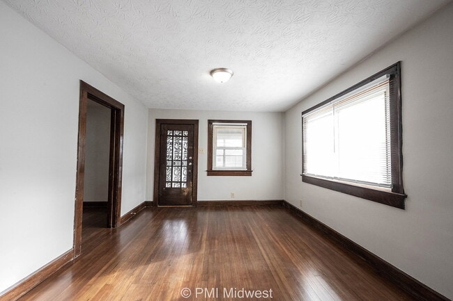 4850 Hillside Ave in Indianapolis, IN - Building Photo - Building Photo