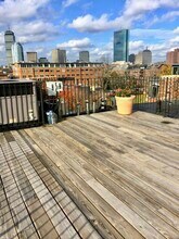 35 E Concord St, Unit 4 in Boston, MA - Building Photo - Building Photo