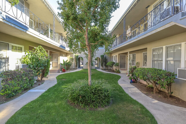 Venus Apartments in Valley Village, CA - Building Photo - Building Photo