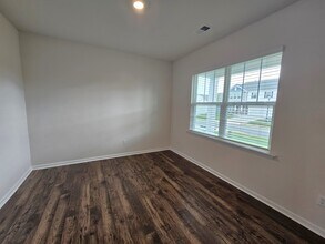 942 Pineland Dr in Woodruff, SC - Building Photo - Building Photo
