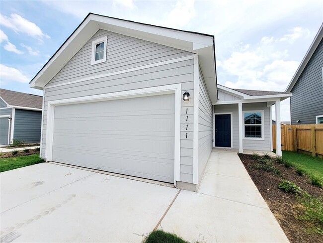1111 Cattail Ln in Bastrop, TX - Building Photo - Building Photo