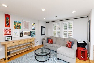1220 Holbrook Ter in Washington, DC - Building Photo - Building Photo