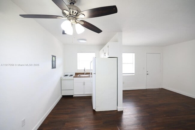 property at 7200 W 11th Ct