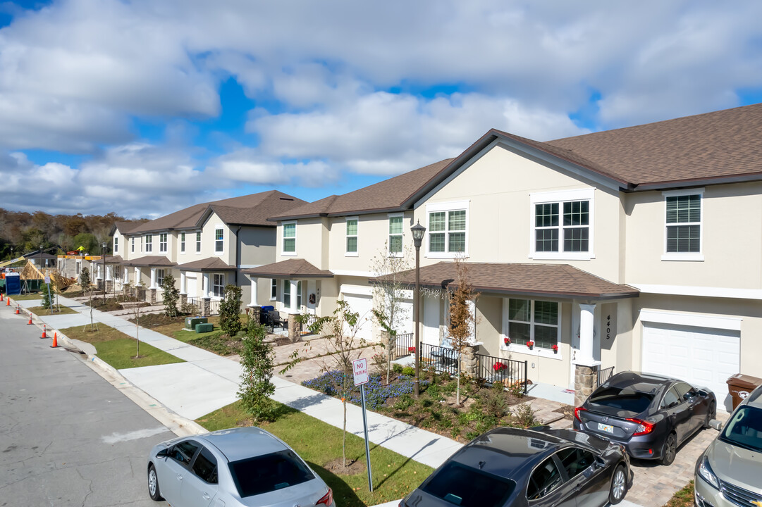 Hibiscus in Kissimmee, FL - Foto de edificio