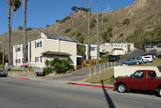 Ventura Valley View Apartments in Ventura, CA - Foto de edificio - Building Photo