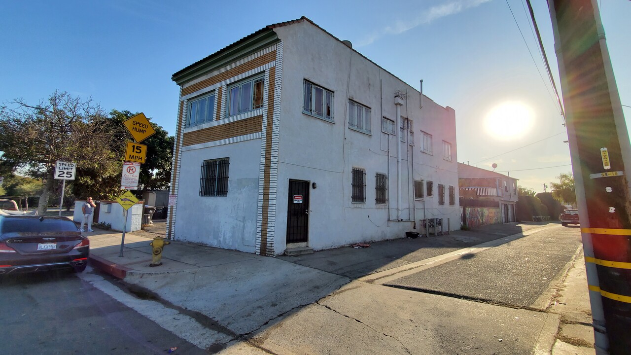 4013 Alla Rd in Los Angeles, CA - Building Photo