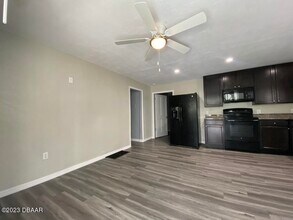 215 N Oleander Ave in Daytona Beach, FL - Building Photo - Building Photo