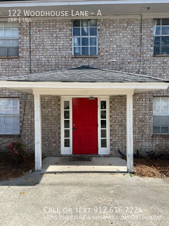 122 Woodhouse Ln in Savannah, GA - Building Photo