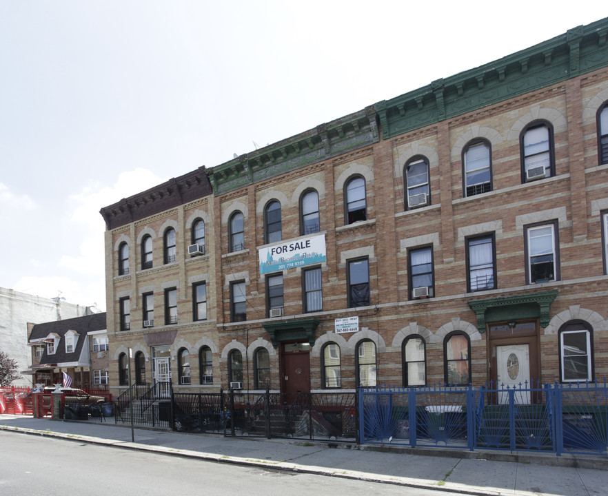 1368 Putnam Ave in Brooklyn, NY - Building Photo