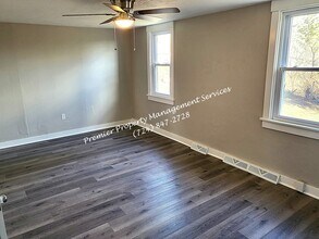 1390 Barclay Hill Rd in Beaver, PA - Building Photo - Building Photo